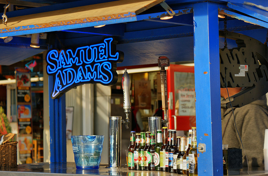 Beer, however, continues to be served on the pier regardless of the season.