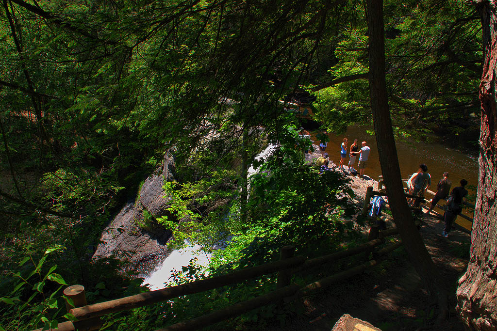 raymondskill falls